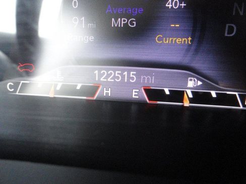 Used 2019 Jeep Cherokee Limited AWD/4WD image 25