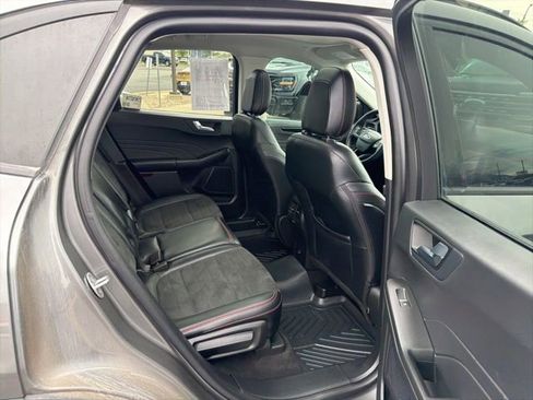 Used 2022 Ford Escape SEL w/ SEL Stealth AWD Package image 25