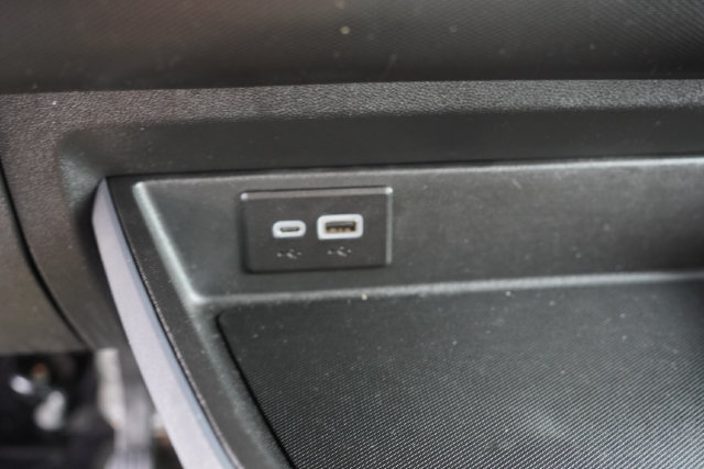 Used 2024 Chevrolet Brightdrop 600 w/ Battery Pack, Max Range AWD/4WD image 24