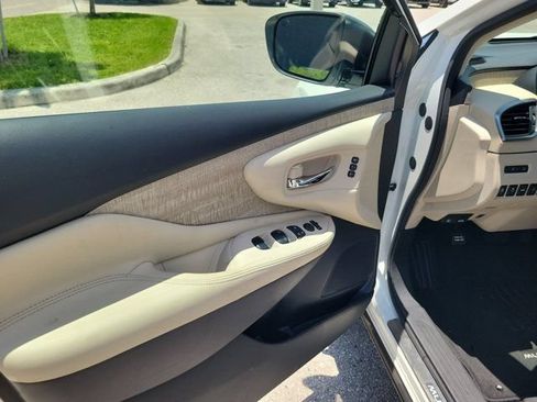 Certified 2022 Nissan Murano SL FWD image 20