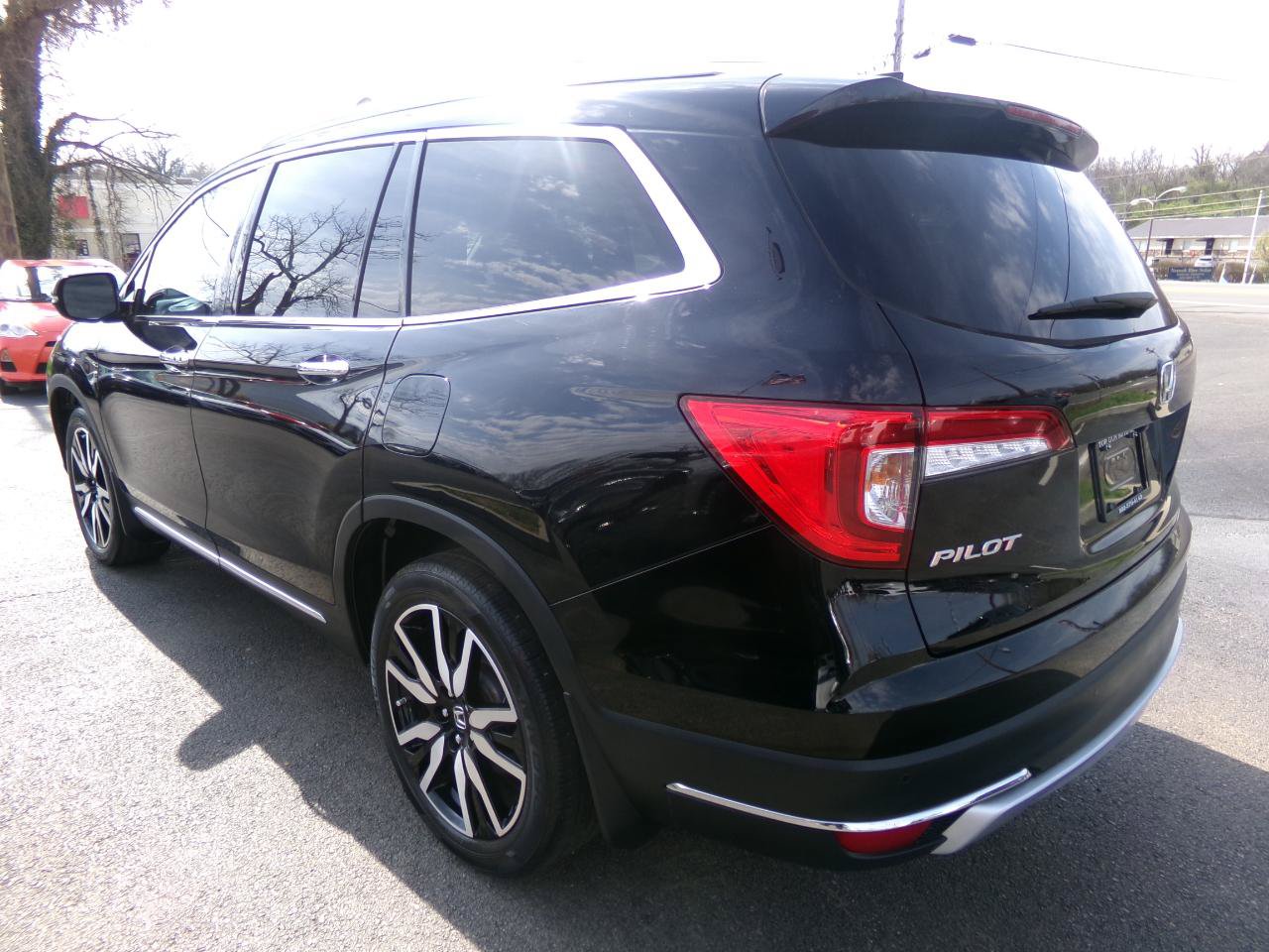 Used 2021 Honda Pilot Touring image 5