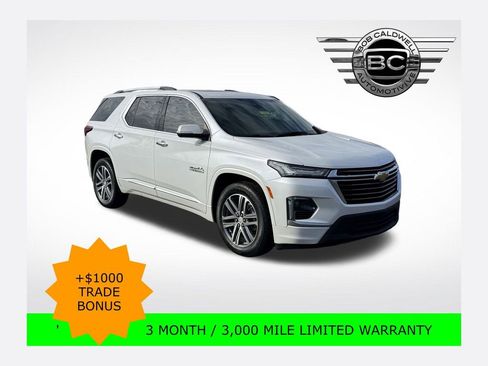 Used 2023 Chevrolet Traverse High Country image 1