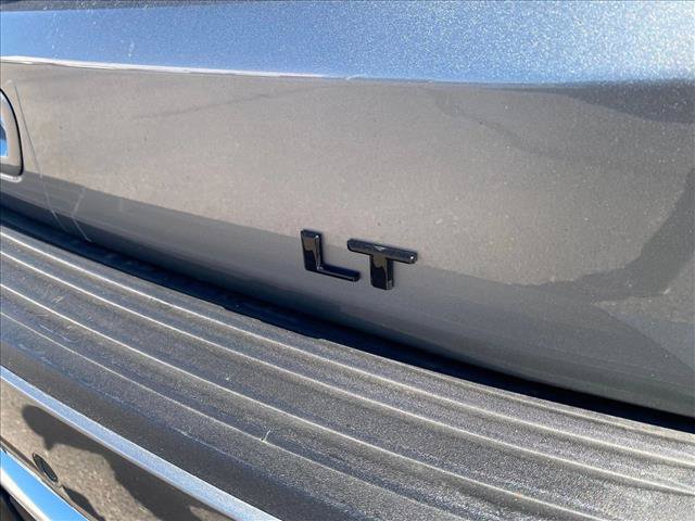 Used 2026 Chevrolet Suburban LT w/ Comfort Package AWD/4WD image 18