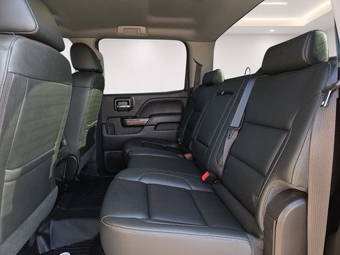 Used 2018 GMC Sierra 1500 SLT w/ SLT Premium Package AWD/4WD image 10