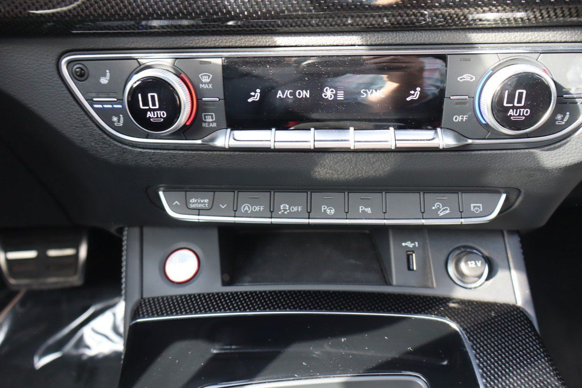 Used 2023 Audi SQ5 Prestige w/ Prestige Package AWD/4WD image 17