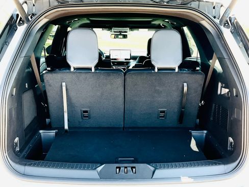 New 2025 Ford Explorer ST-Line w/ Premium Package image 9