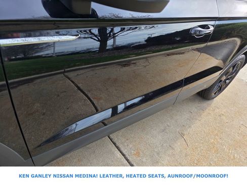 Used 2024 Volkswagen Taos SE image 11