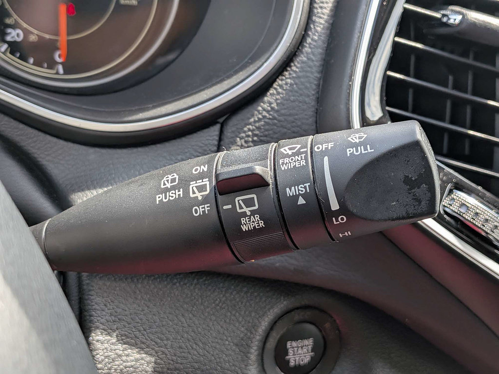 Certified 2022 Jeep Cherokee Limited AWD/4WD image 29