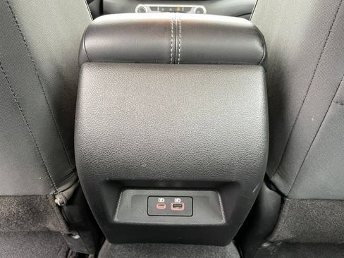 Used 2025 Nissan Altima 2.5 SV FWD image 28