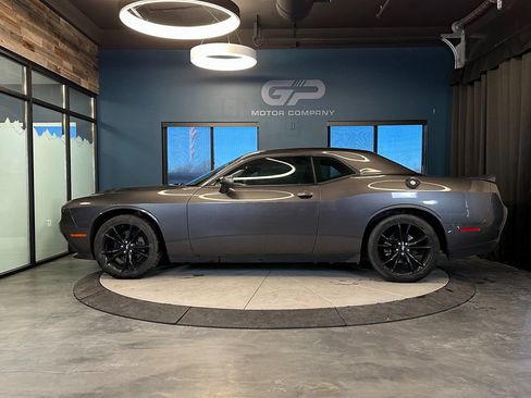 Used 2018 Dodge Challenger SXT w/ Blacktop Package RWD image 6
