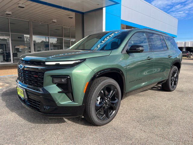 New 2027 Chevrolet Traverse RS FWD image 3