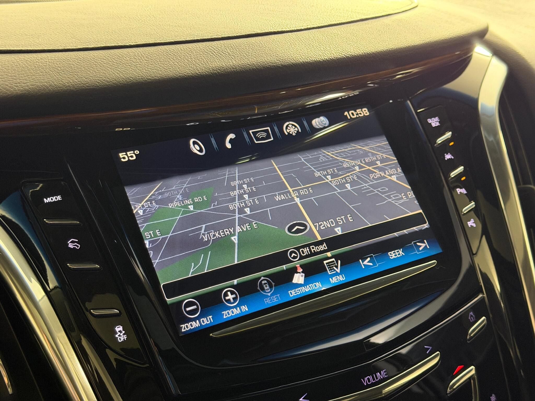 Used 2019 Cadillac Escalade Premium Luxury AWD/4WD image 29