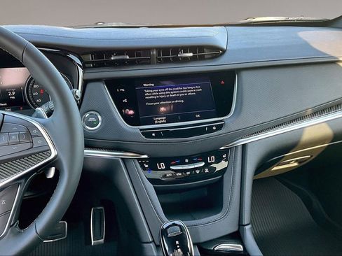 New 2026 Cadillac XT5 Sportv w/ LPO, Floor Liner Package AWD/4WD image 7