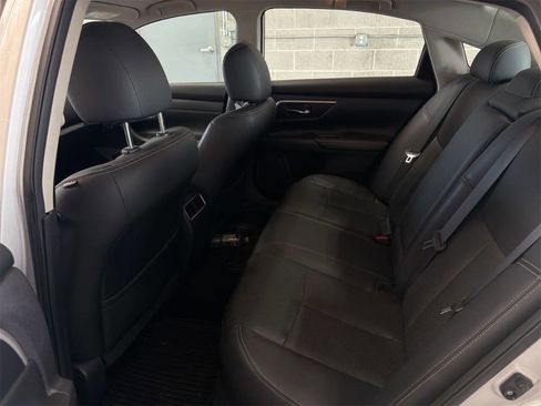 Used 2016 Nissan Altima 2.5 SL image 10