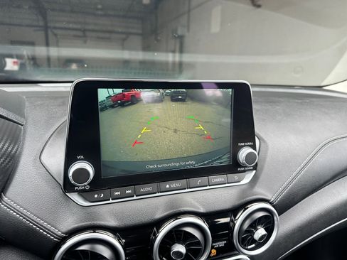 Used 2025 Nissan Sentra SV image 17