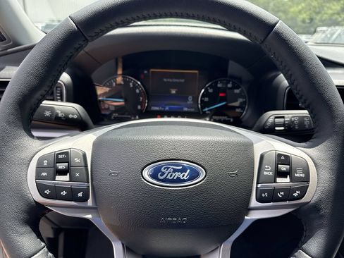 Used 2023 Ford Explorer XLT w/ Equipment Group 202A RWD image 24