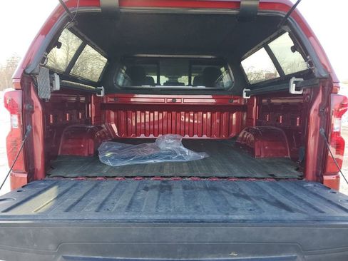 Used 2022 Chevrolet Silverado 1500 LT w/ Leather Package image 7