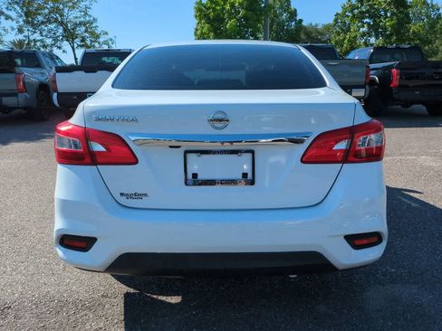 Used 2018 Nissan Sentra S FWD image 5