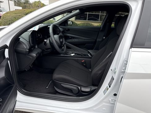 New 2026 Hyundai Elantra Sport image 11