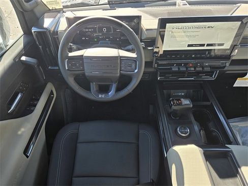 New 2026 GMC Hummer EV 2X 4D Crew Cab image 10