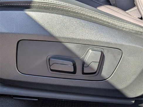 Used 2025 BMW X1 xDrive28i image 21