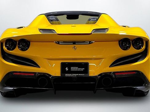 Used 2022 Ferrari F8 Tributo RWD image 6