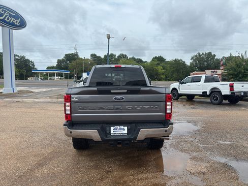 Used 2022 Ford F250 Lariat w/ Chrome Package AWD/4WD image 3