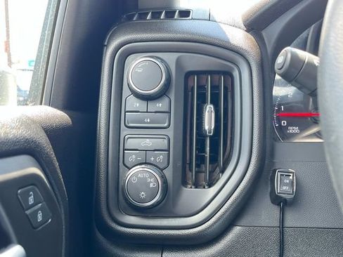 Used 2025 Chevrolet Silverado 2500 W/T AWD/4WD image 33