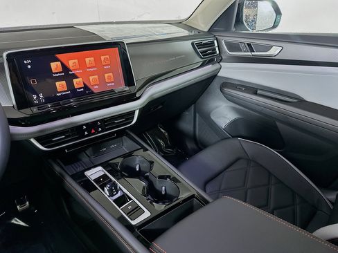 New 2026 Volkswagen Atlas Peak Edition AWD/4WD image 22