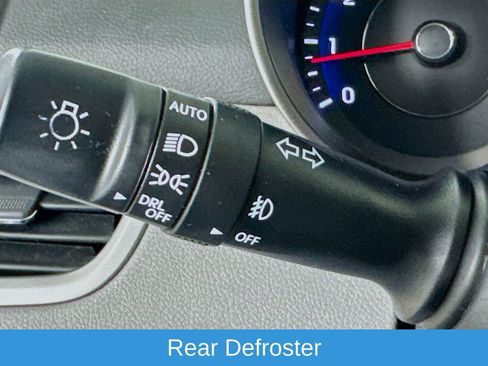 Used 2013 Hyundai Elantra Limited w/ Technology Pkg image 14