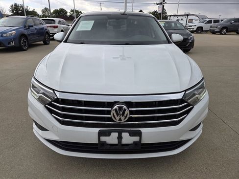 Used 2019 Volkswagen Jetta SE w/ Cold Weather Package FWD image 8