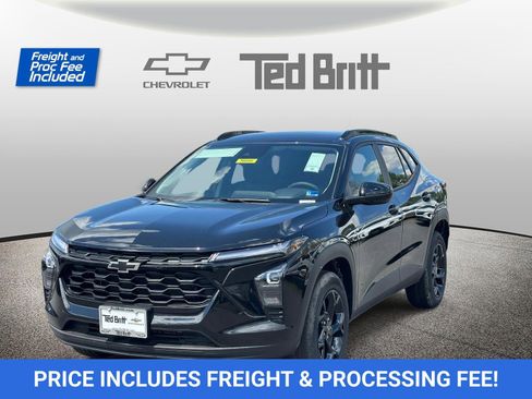 New 2026 Chevrolet Trax LT w/ Driver Confidence Package FWD image 1