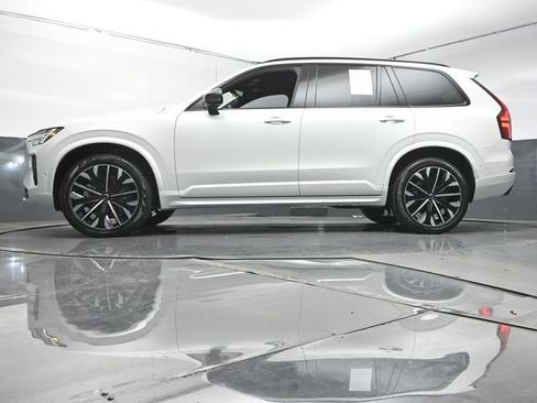 Used 2026 Volvo XC90 B6 Ultra w/ Protection Package Premier AWD/4WD image 38