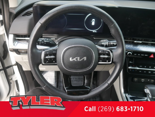 Used 2024 Kia Carnival SX Prestige FWD image 27