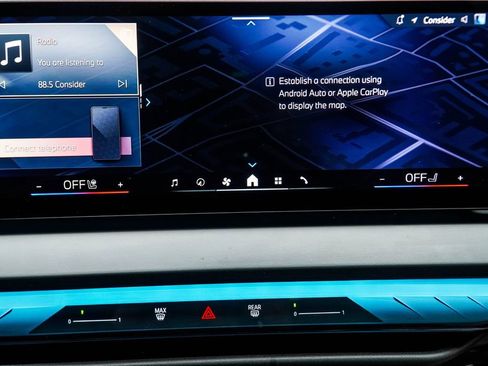 Used 2025 BMW X3 xDrive30i w/ Premium Package image 23