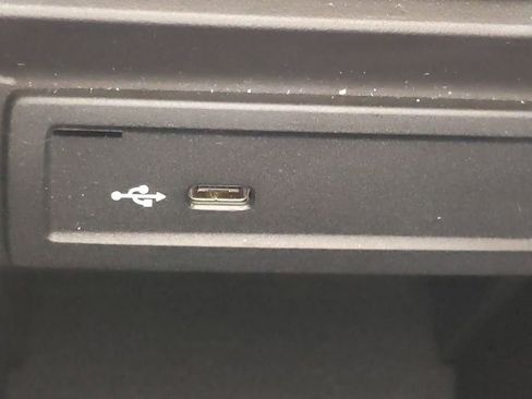 Certified 2021 Mercedes-Benz GLA 250 4MATIC image 19