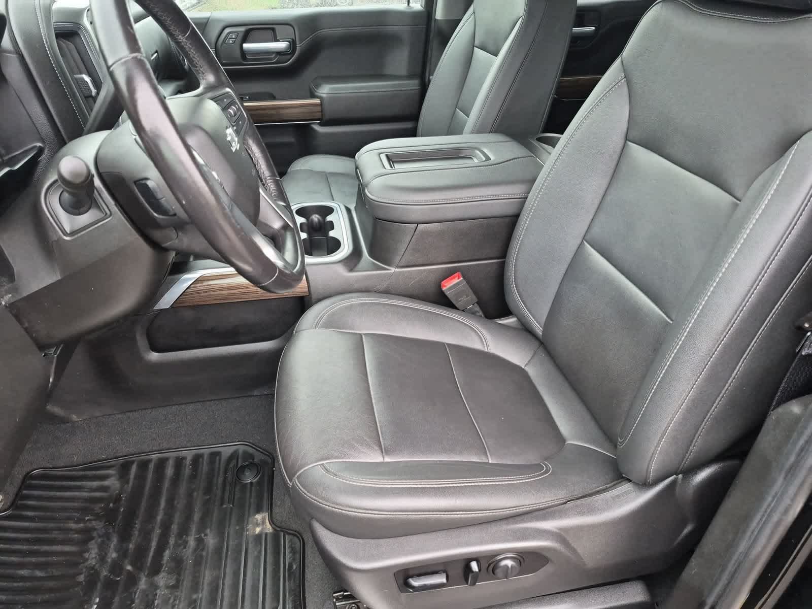 Used 2021 Chevrolet Silverado 1500 RST w/ Convenience Package II AWD/4WD image 16
