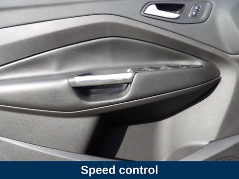 Used 2017 Ford Escape SE image 9