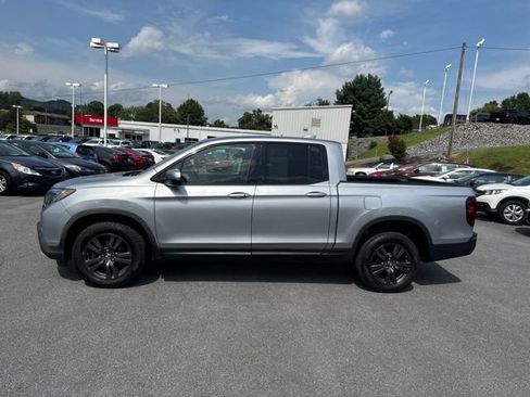 Used 2018 Honda Ridgeline Sport image 5