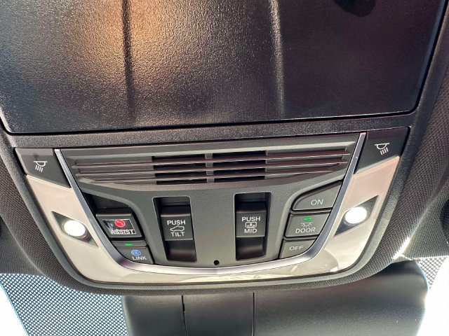 Certified 2025 Acura RDX w/ Advance Package AWD/4WD image 40