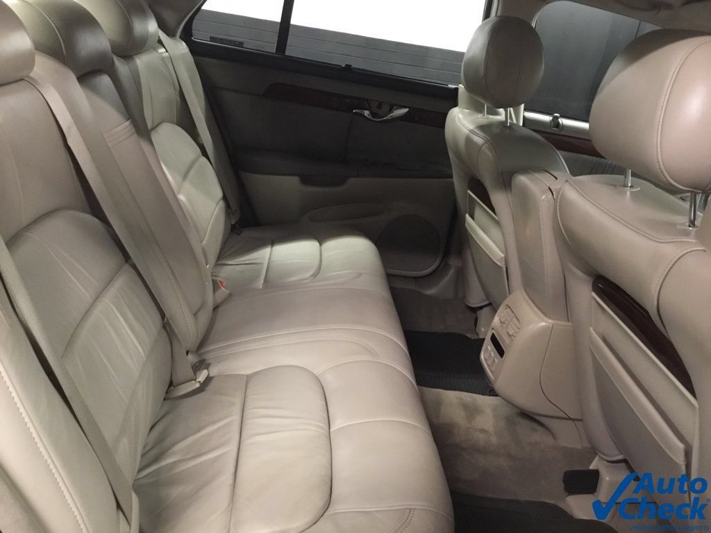 Used 2000 Cadillac De Ville DHS w/ Safety/Security Pkg FWD image 32