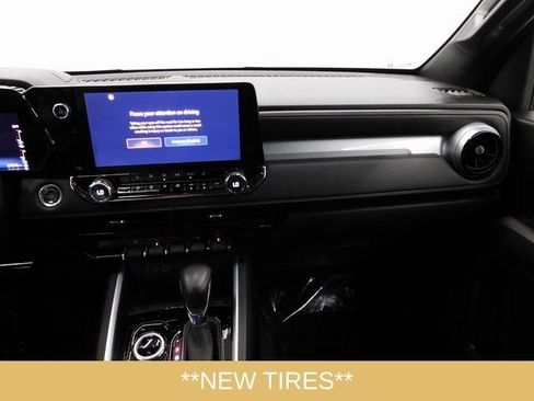 Used 2023 Chevrolet Colorado LT w/ LT Convenience Package II image 36