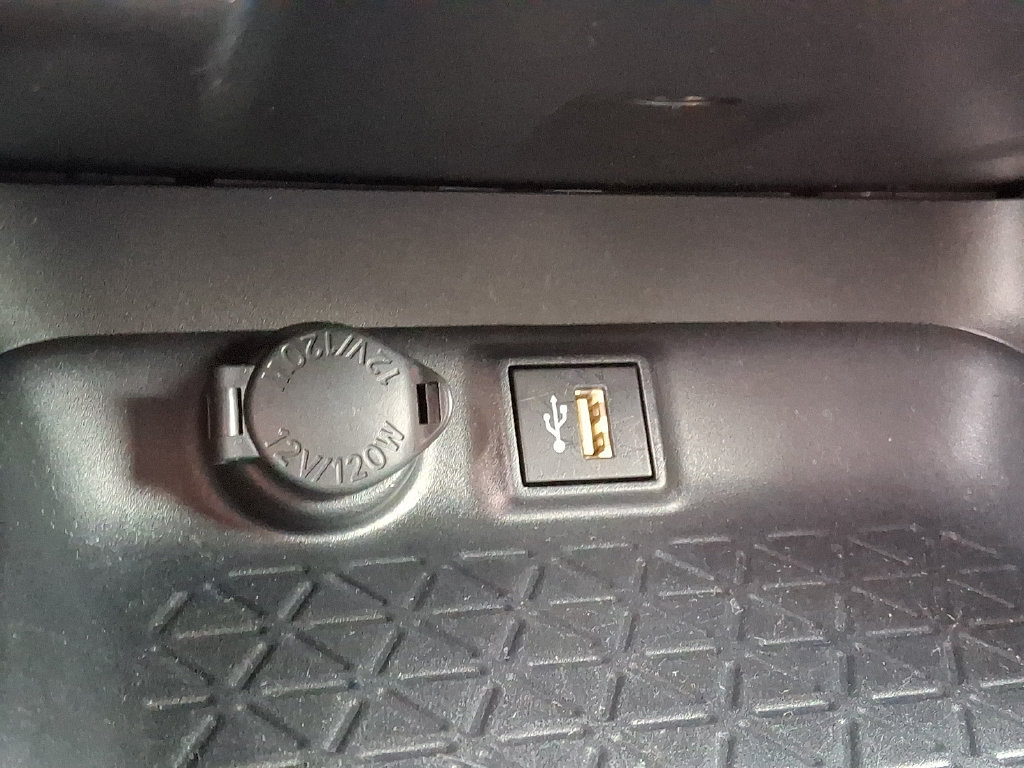 Certified 2025 Toyota RAV4 XLE AWD/4WD image 27