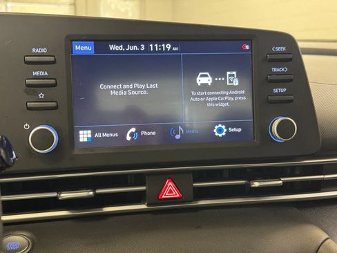 Used 2021 Hyundai Elantra SEL FWD image 37