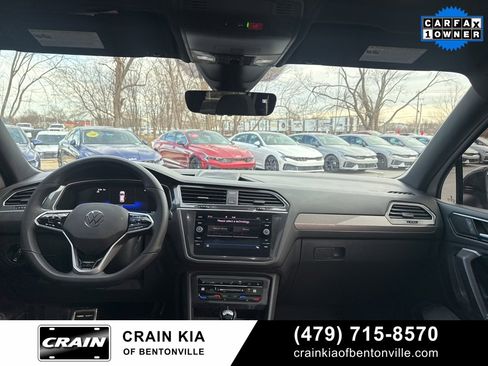 Used 2024 Volkswagen Tiguan SE R-Line image 15