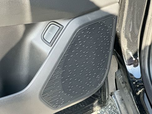 New 2026 Chevrolet Equinox ACTIV w/ Convenience Package III image 18