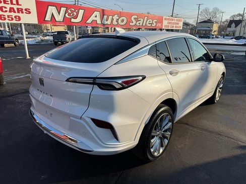 Used 2025 Buick Envista Avenir image 5