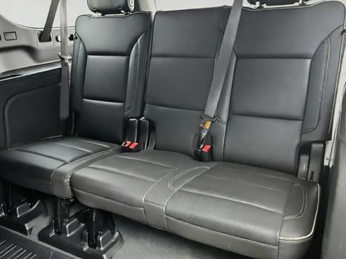 Used 2023 GMC Yukon XL SLT AWD/4WD image 21