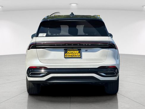 New 2026 Lincoln Nautilus Reserve AWD/4WD image 4