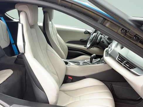 Used 2015 BMW i8 AWD/4WD image 14